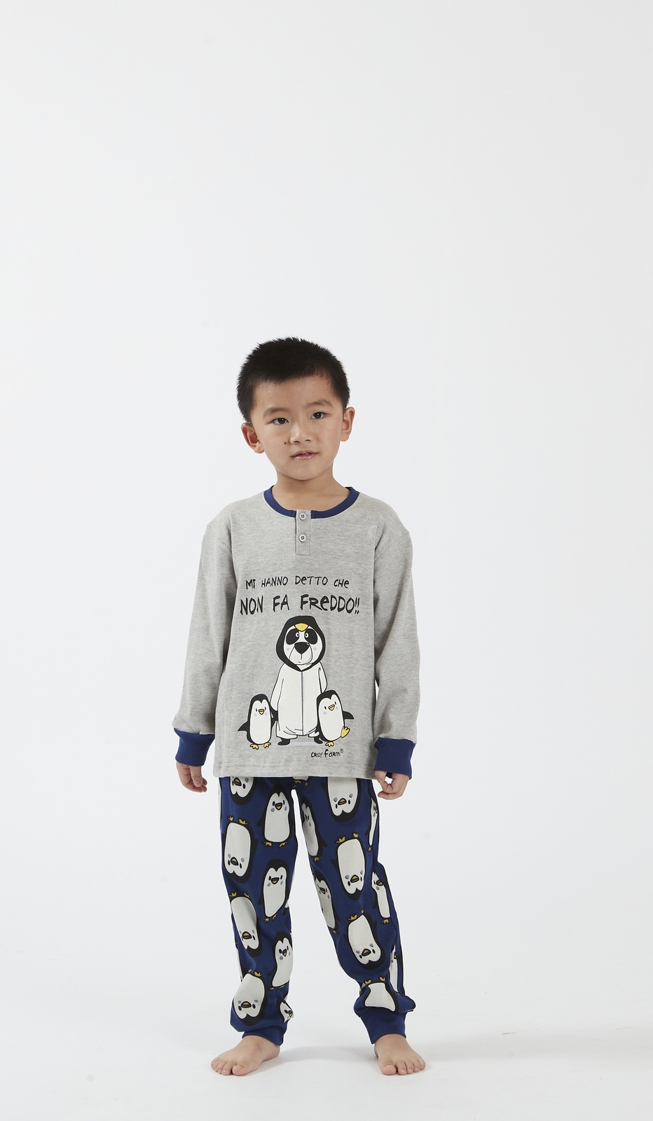 Pigiama Bimbo Serafino Baby - Modello Pinguini Man con Frase Divertente 'Mi hanno detto che non fa freddo', Maglia Grigia e Pantaloni Blu Stampa Pinguini - Look Simpatico e Confortevole