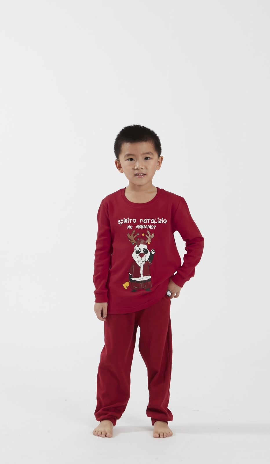 Pigiama Natalizio Girocollo per Bambini con Design di Renna - Confortevole ed Elegante in Rosso - Perfetto per il Natale - Spirito Natalizio Ne Abbiamo?